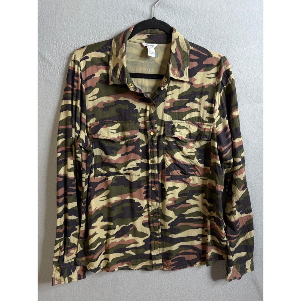 Forever 21 Button Up Women's Large Camouflage Print‎ Long Sleeve Shirt